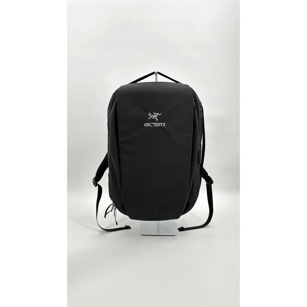 3 week travel backpack Pro with Packing Cubes Hook Size:#3 Hook Calvin Klein Beige and this backpack also has 021722mb